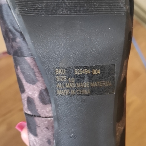 *Bundle 2 for 20$* High Heels - Picture 2 of 2